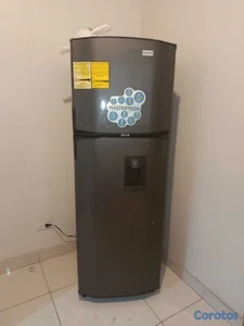 Nevera inverter 11 pies dos puertas 