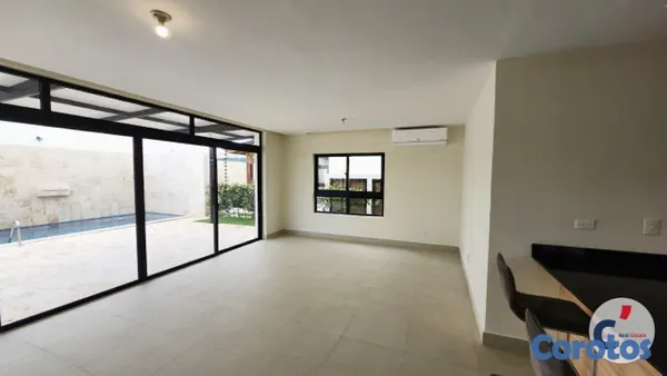 casas - Villa de Lujo de Dos Niveles con Piscina · Ref 140 15