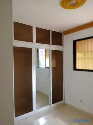 casas - Casa en HATO del Yaque, SEGUNDO NIVEL. Dos depósitos. 15.000 Y 2.000 DE CONTRATO 8