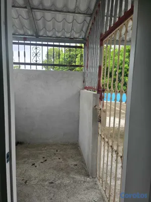 casas - Casa en segundo nivel en alquiler Carretera Duarte 10