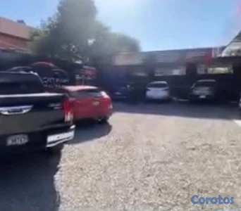 Venta de car wash con bar 
