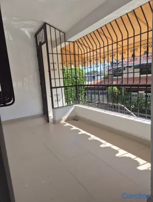 casas - CASA EN VENTA EN KM. 9 DE LA AV. INDEPENDENCIA  7