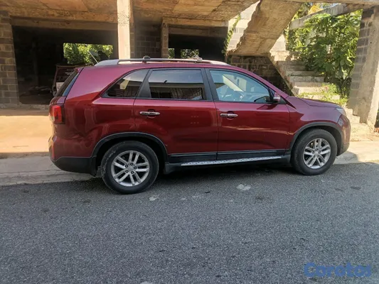 jeepetas y camionetas - Kia Sorento 2015 poco uso único dueño  3