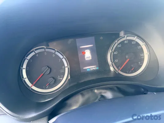 jeepetas y camionetas - Toyota higlander le 2021 clean carfax  10