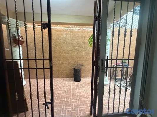 casas - vendo casa avenide Cayetano Germosen dos niveles tres habitaciones marquesina  9