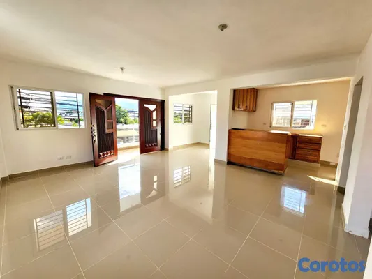 casas - CASA EN ALQUILER  en  Segundo Nivel próx. Avenida  12