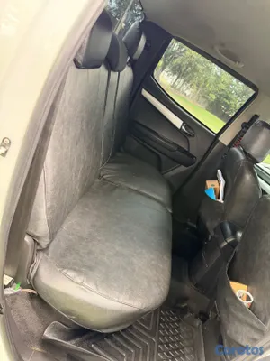 jeepetas y camionetas - Isuzu dmax 2020 mecánica 4x4  3
