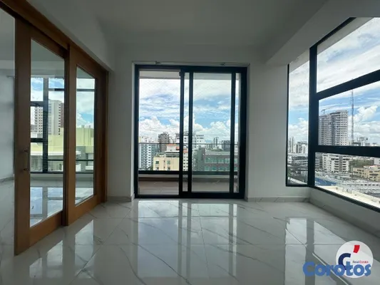 apartamentos - Amplio apartamento con estudio en el sector Pianti 9