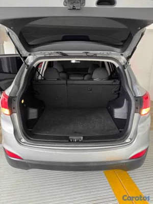jeepetas y camionetas - Se vende Hyundai Tucson 2015 8