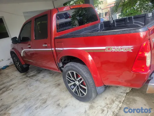 jeepetas y camionetas - Isuzu D-Max 2009 4x4 Manual Diésel – Lista para tr 6