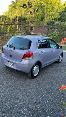 carros - Toyota Vitz 2009 cuatro cilindros  4