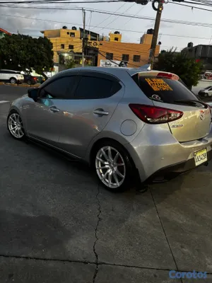 carros - Mazda demio 2018 semi full gasolina  3