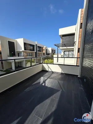 apartamentos - Se alquila apartamento vacío a estrenar en Punta C 9