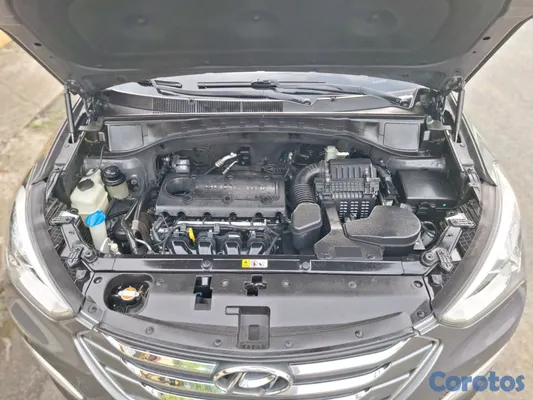 jeepetas y camionetas - Hyundai Santa Fe DOHC 10