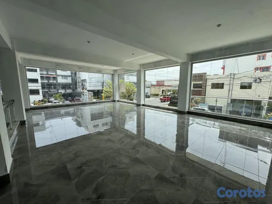 oficinas y locales comerciales - Local en alquiler 4