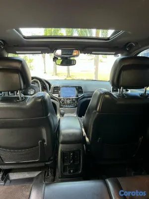 jeepetas y camionetas - JEEP GRAND CHEROKEE ALTITUDE 2019 4x4 COMO NUEVA 8
