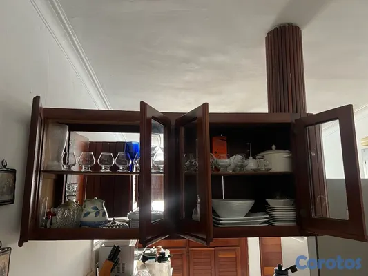 muebles y colchones - vitrina/gabinete aéreo de caoba con puertas de cristal, como nuevo  4