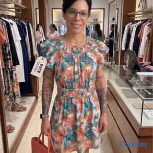vestido tropical elegante