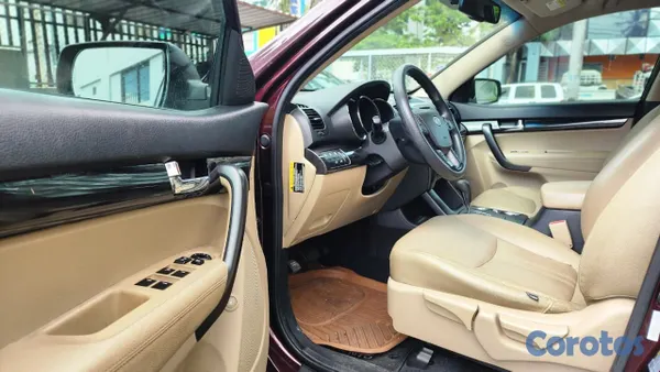 jeepetas y camionetas - 2013 KIA SORENTO (USADO) NEGOCIABLE 13