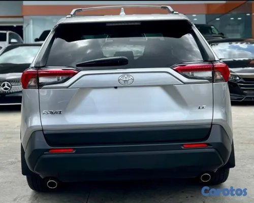 jeepetas y camionetas - Toyota Rav4 Le 2019 ✅️ Clean Carfax  5