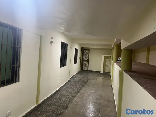 casas - Renta - Alquiler Excelente Casa en San Cristóbal 8