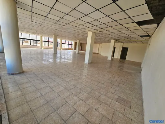 oficinas y locales comerciales - EDIFICIO COMERCIAL 3 NIVELES 4