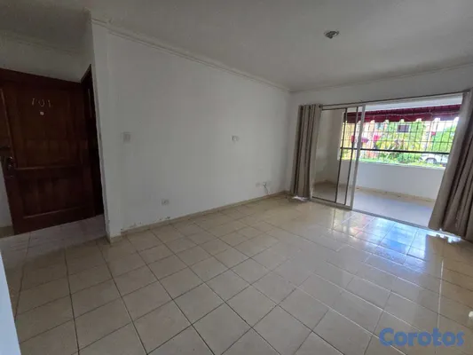 apartamentos - Apartamento en la Republica de Colombia 1er piso,  2