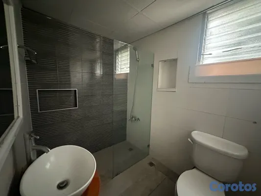 apartamentos - alquiler en Bella vista 3 habitaciones RD$55,000 5