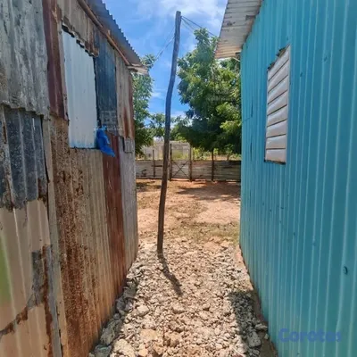 solares y terrenos - Se vende solar con 230 metros y dos casitas de mad 12