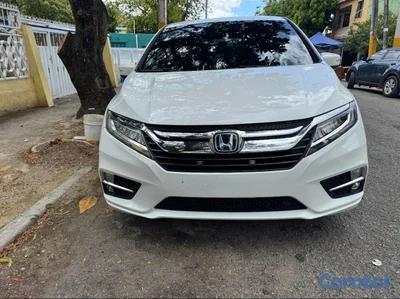honda Odyssey élite full año 2020 
60.000 millas recién importada 
