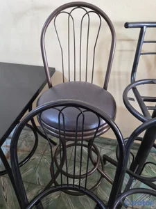 Taburetes de metal varios modelos a $500