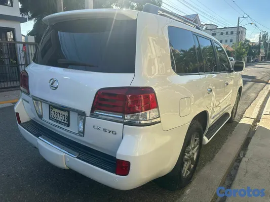 jeepetas y camionetas - lexus LX 570 2011 10