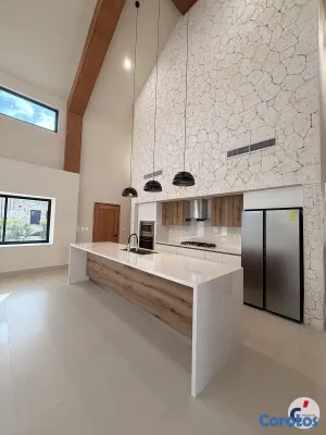 casas - En Alquiler Espaciosa Villa de 4 Habitaciones más  20