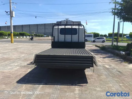 otros vehiculos - camión gmc 2023 6