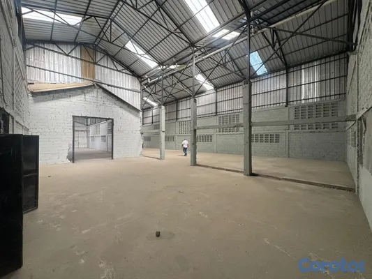 otros inmuebles - Nave 1,000 mts en Villa Aura 2