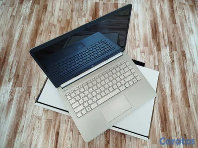 HP 14 PULGADAS, 8 RAM, i3 10ma, 256 SSD LAPTOP  