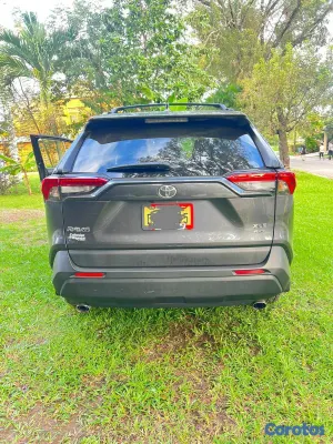 jeepetas y camionetas - Toyota rav4 2022 2