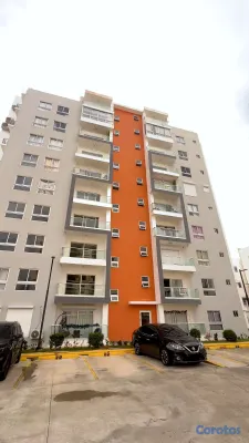 apartamentos - SE ALQUILA O VENDE. APTO MODERNO EN TORRE EN SAN I 9