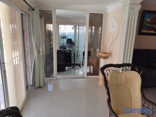 casas - Se vende Casa de 3 Habitaciones, Ensanche Isabelit 5