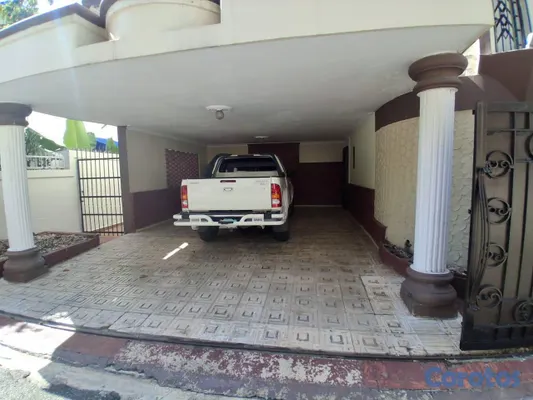 casas - Casa de 2 niveles en residencial cerrado en El Mil 8