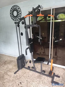 máquina de ejercicios multifuncional 