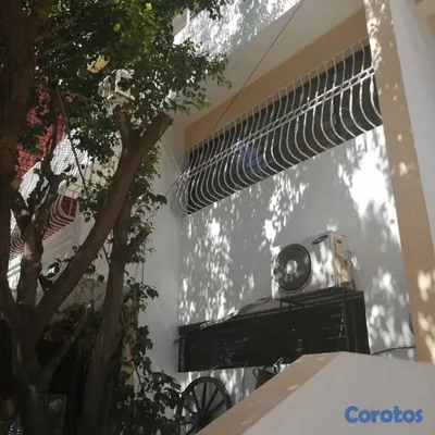 casas - CASA / EN ZONA UNIVERSITARIA, DE TRES (3) NIVELES. 8