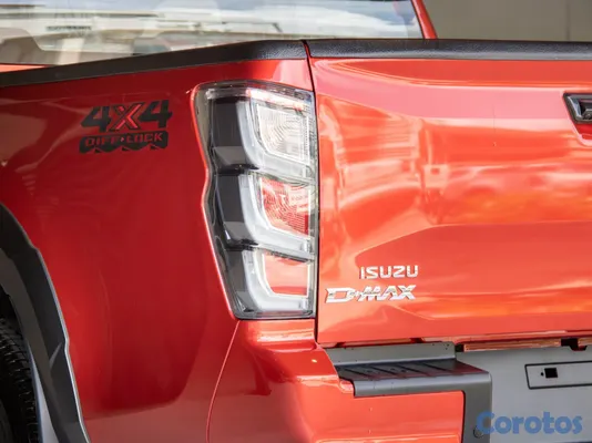 jeepetas y camionetas - Isuzu DMAX 2027 8