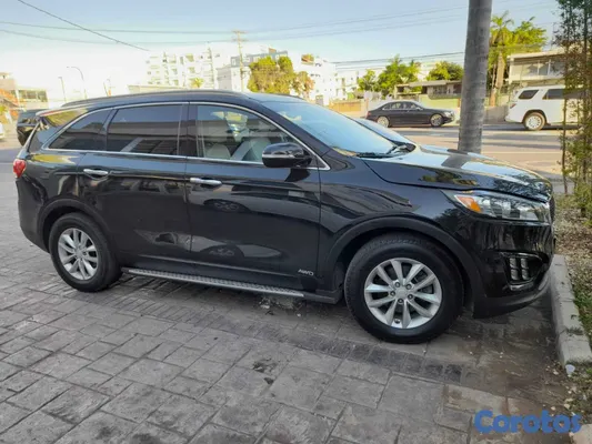 jeepetas y camionetas - Kia Sorento LX 2017 5