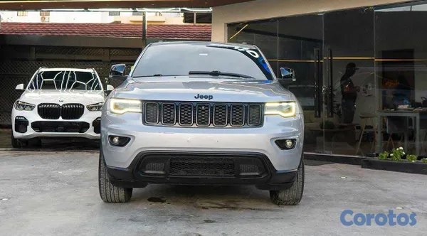 jeepetas y camionetas - JEEP GRAND CHEROKEE LIMITED 4X4 2017 | CLEAN CARFA 3