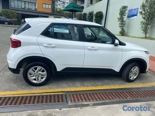 jeepetas y camionetas - Hyundai Venue 2024 4