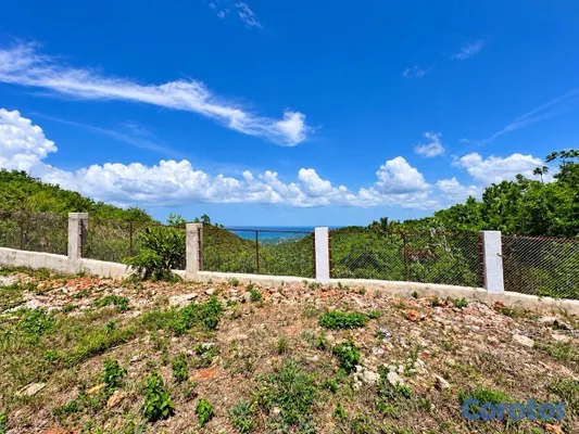 casas vacacionales y villas - Terreno con casa de huéspedes y vista al océano en Cosón, Las Terrenas 3