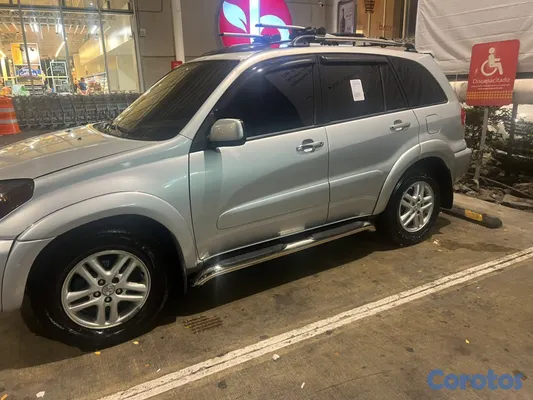 jeepetas y camionetas - Toyota rav4 2002 4