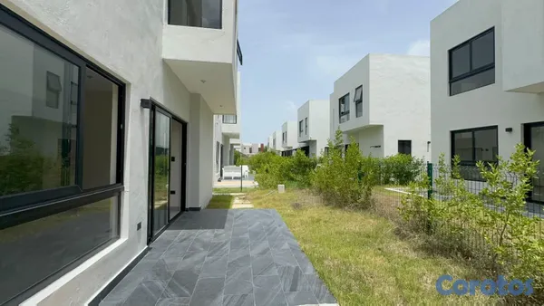casas vacacionales y villas - Exclusiva Villa en Panorama Park, Vista Cana 8