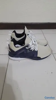 zapatos para hombre - como nuevas, la zuela completa,  solo sucias y muy poco  en la tela 
